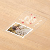 かわいい赤いハートスタンプ写真バレンタインデー アクリル招待状 (レイダウン)