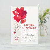 かわいい赤いハートバルーン甘い赤ちゃんシャワー 招待状 (スタンド正面)