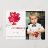 かわいい赤いハートバルーンSweetheartフォト誕生日 招待状 (正面/裏面)