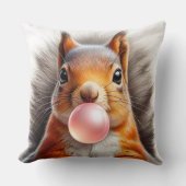 かわいい赤いリスがバブルガムを吹く ユニークなデザイン クッション (正面)