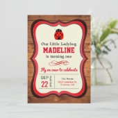 かわいい赤いレディバグの女の子の初めての1歳の誕生日パーティー 招待状 (スタンド正面)