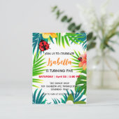 かわいい赤い水玉模様のてんとう虫の夏のジャングル誕生日 ポストカード (スタンド正面)