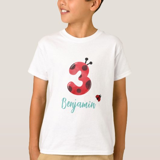 かわいい赤い水玉模様ラディバグ3rd誕生日パーティー名 tシャツ (正面)