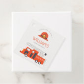 かわいい赤い消防車エンジンキッズ任意の年齢誕生日 フェイバータグ (インサイチュ)