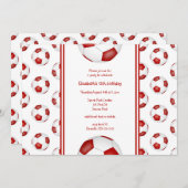 かわいい赤い白いサッカーボールのパターン誕生日パーティー 招待状 (正面/裏面)