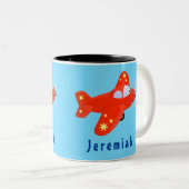 かわいい赤い飛行機飛んでいる漫画イラストレーション ツートーンマグカップ (正面右)