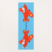 かわいい赤い飛行機飛んでいる漫画イラストレーション ヨガマット (裏面)