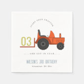 かわいい赤さびファームトラクターキッズ任意の年齢誕生日 スタンダードカクテルナプキン (正面)