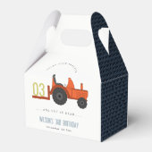 かわいい赤さびファームトラクターキッズ任意の年齢誕生日 フェイバーボックス (裏面サイド)