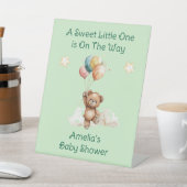 かわいい赤ちゃんが生まれるよ 緑のベビーシャワー 台座サイン (インサイチュ)