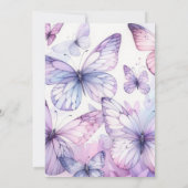 かわいい赤ちゃんの女の子 パープルの蝶 子供の1歳の誕生日 招待状 (裏面)
