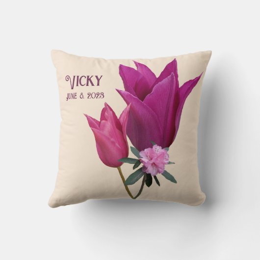 かわいい赤ちゃんガールシャワーのカスタマイズ可能な名前Vicky クッション (裏面)