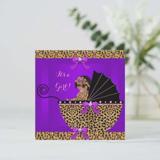 かわいい赤ちゃんシャワー赤ちゃん女の子ヒョウ紫 招待状 (スタンド正面)