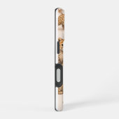 かわいい赤ちゃんチーターのスマホケース iPhone 16ケース (右側面)
