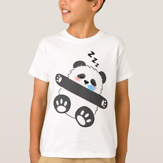 かわいい赤ちゃんパンダの平和な眠り Tシャツ (正面)