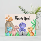 かわいい赤ちゃん恐竜の誕生日感謝カード 招待状 (スタンド正面)