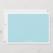 かわいい赤ちゃん服を着た男の子用シャワー 招待状 (裏面)