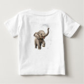 かわいい赤ちゃん象の川での水遊び 野生の魅力 ベビーTシャツ (裏面)