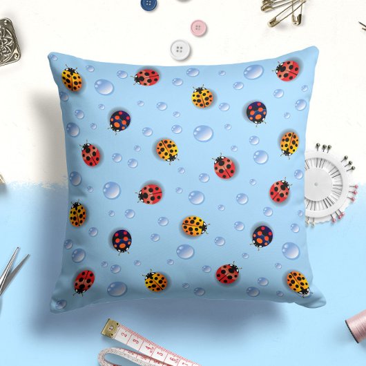 かわいい赤ちゃん青いサナギムシクッション | 虫スロー枕 クッション