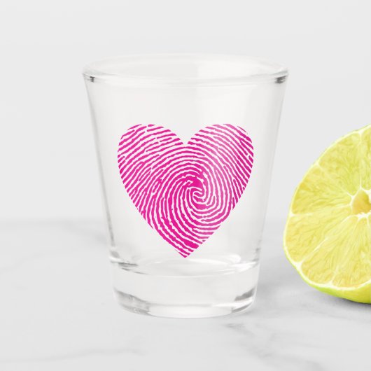 かわいい赤の愛の指紋ハートバレンタイン ショットグラス (正面)