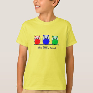 かわいい赤カラフルい青い緑の漫画のフクロウ Tシャツ