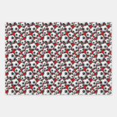 かわいい赤サッカーボールのスポーツパターン ラッピングペーパーシート (正面3)