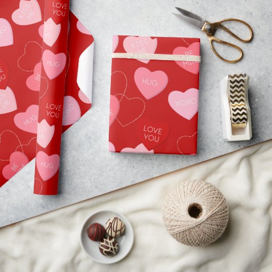 かわいい赤ピンクのキャンディーメッセージバレンタインデー ラッピングペーパー (クラフト)