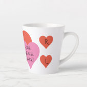 かわいい赤ピンクのハート文字ママの4つのパーソナライズ カフェラテマグ (右)