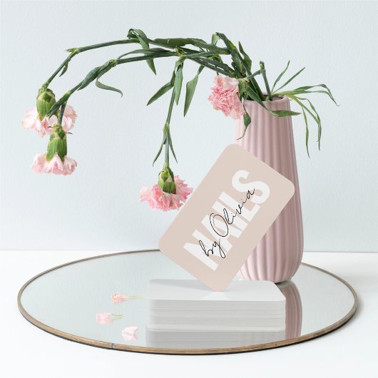 かわいい赤面サンドフェミニンピンクネイルアーティスト 名刺