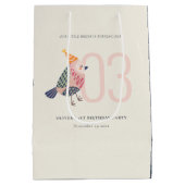 かわいい赤面ピンクボホバーディエイジ誕生日 ミディアムペーパーバッグ (裏面)