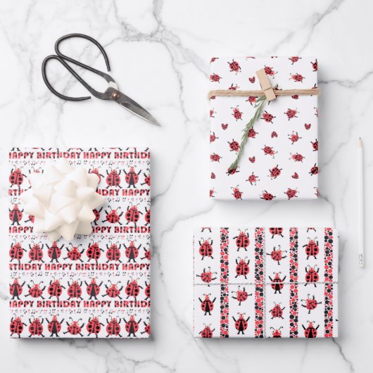 かわいい赤黒のラディバグハッピーバースデーキッズ ラッピングペーパーシート (正面)