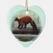 かわいい赤Ruffed Lemurの赤い毛皮の白の首 セラミックオーナメント (右)