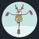 かわいい踊りトナカイ – Christmas ラウンドシール<br><div class="desc">氷のお洒落上によくはしゃぐ、キュートなクリスマスおもしろいトナカイ踊りのスケッチ。チャイコフスキーの「花のワルツ」が頭の中で曲がっているような愛と音楽で生み出されたトナカイのスマイルを願う。元々は白黒の手書きイラストレーションで、後にAdobe Illustratorで色を追加するためにリワークされた。他の製品でこのもしスケッチを表示するか、このデザインの新しいバリエーションを持ちたいかを教えて！</div>