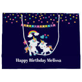 かわいい踊りユニコーンズマジカルレインボー誕生日 ラージペーパーバッグ (裏面)