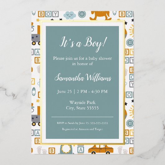 かわいい車のおもちゃパターン男の子ティール（緑がかった色）ベビーシャワー金ゴールド 箔招待状 (正面)