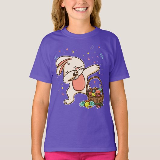 かわいい軽く押えるイースターのウサギの卵の狩りのバスケットの詰め物 Tシャツ (正面)