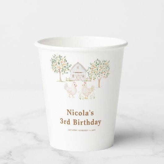 かわいい農場の納屋の雌鳥の誕生日 紙コップ (正面)
