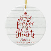 かわいい農村風の家の猫または犬のペット追悼赤 セラミックオーナメント (正面)