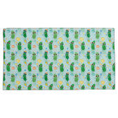 かわいい遊ピクルスのライトブルー 枕カバー (正面右)