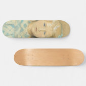 かわいい金髪の少女 スケートボード (横)