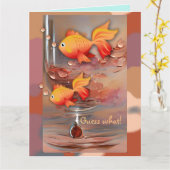 かわいい金魚とカスタム文字誕生日 カード (黄色い花)