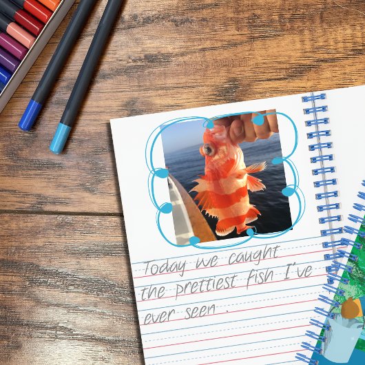 かわいい釣りの茶色のクマの子供のスパイラルノートブック ノートブック