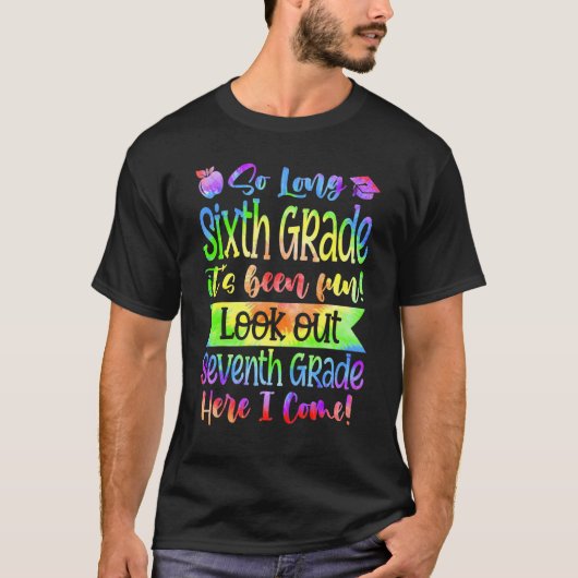 かわいい長い6年生が7年生を見る Tシャツ (正面)