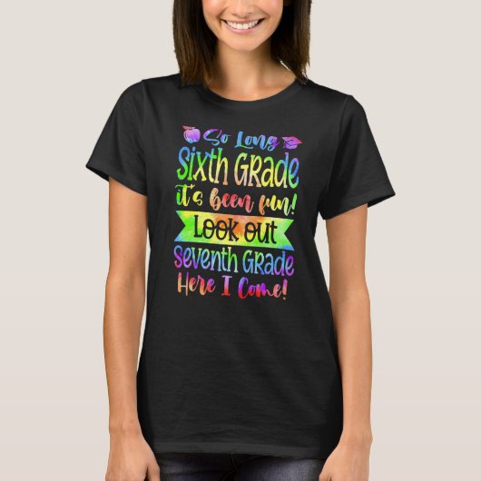 かわいい長い6年生が7年生を見る Tシャツ (正面)