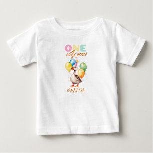 かわいい間抜けワンガースガールピンク1歳の誕生日 ベビーTシャツ