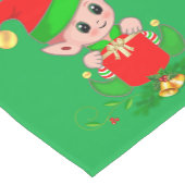 かわいい雪だるまと緑のゴールデンボール ミディアムテーブルランナー (コーナー)