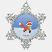 かわいい雪のキツネインサンタハット スノーフレークピューターオーナメント (正面)