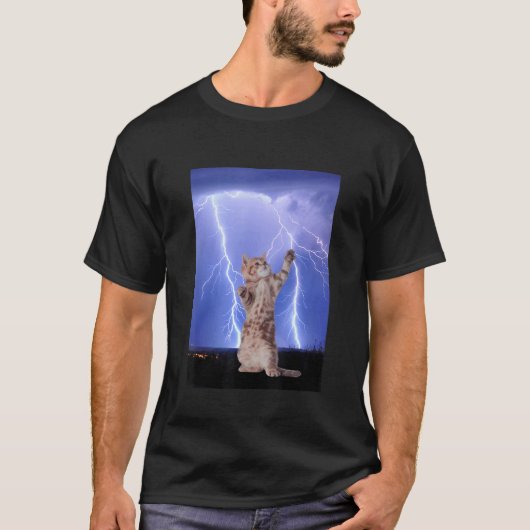 かわいい雷猫デザイン Tシャツ (正面)