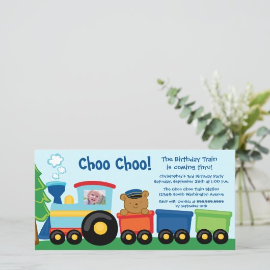 かわいい電車の誕生日パーティーの招待のフォトカード (スタンド正面)