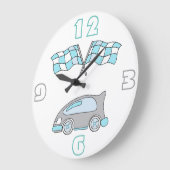 かわいい青いレースカーとレース旗の男の子 ラージ壁時計 (傾斜)